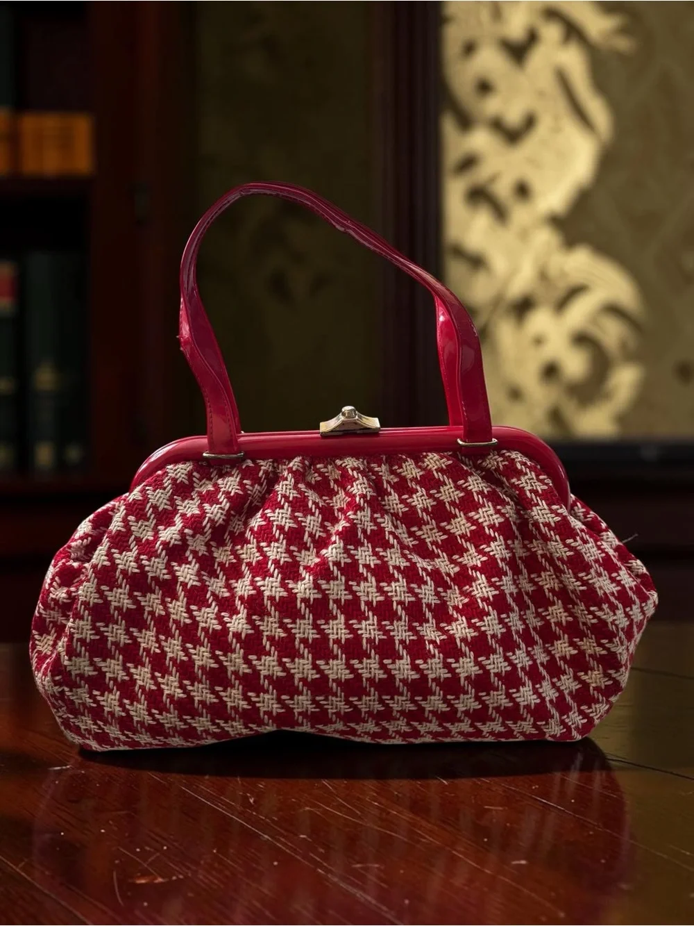 Vintage Minaret USA Red Cream Woven Houndstooth Frame Handbag Purse